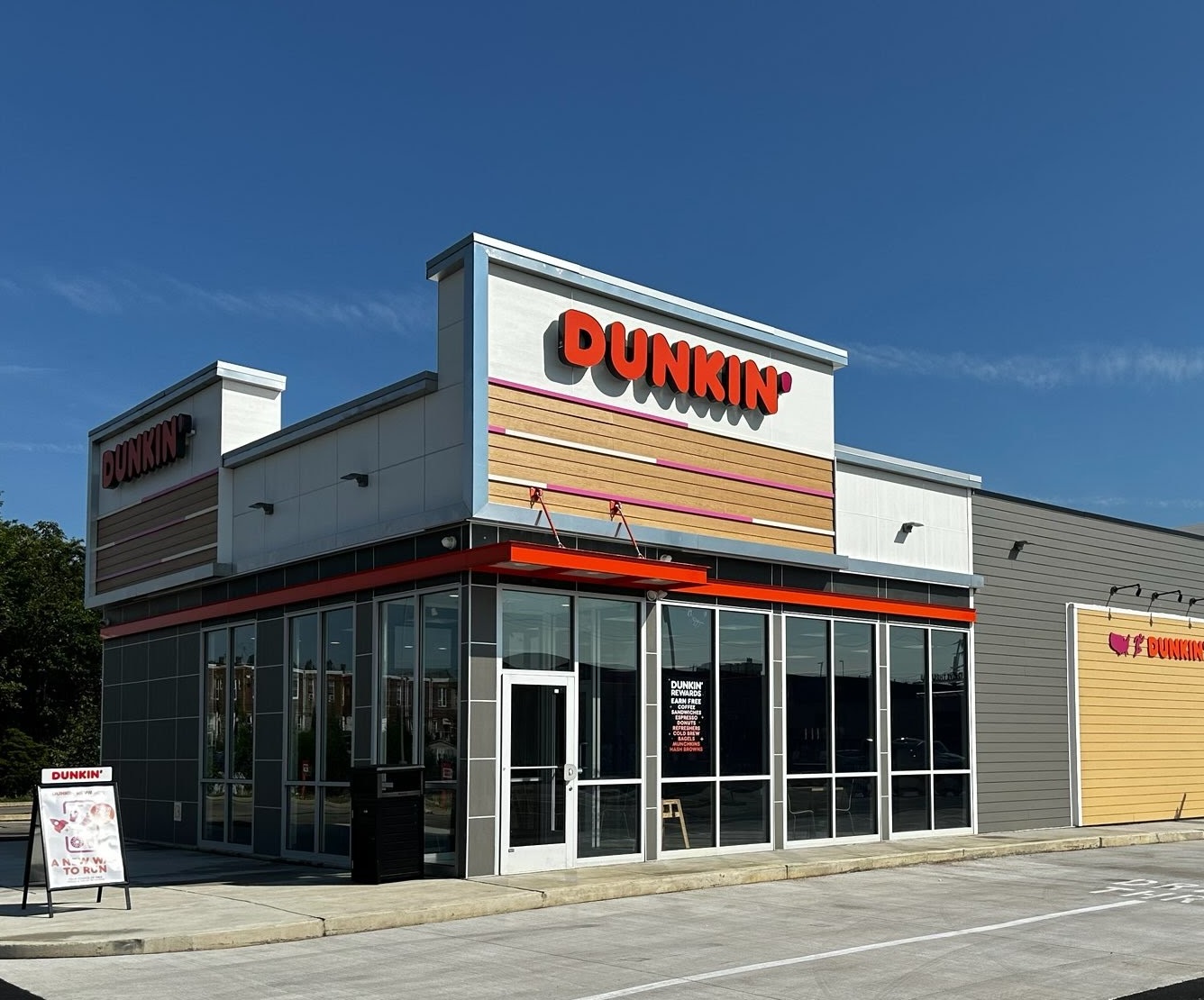 Storefront glass door installation in Philadelphia